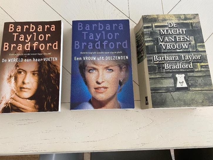 Barbara Taylor Bradford, 3 romans, Boeken, Romans, Zo goed als nieuw, Ophalen of Verzenden