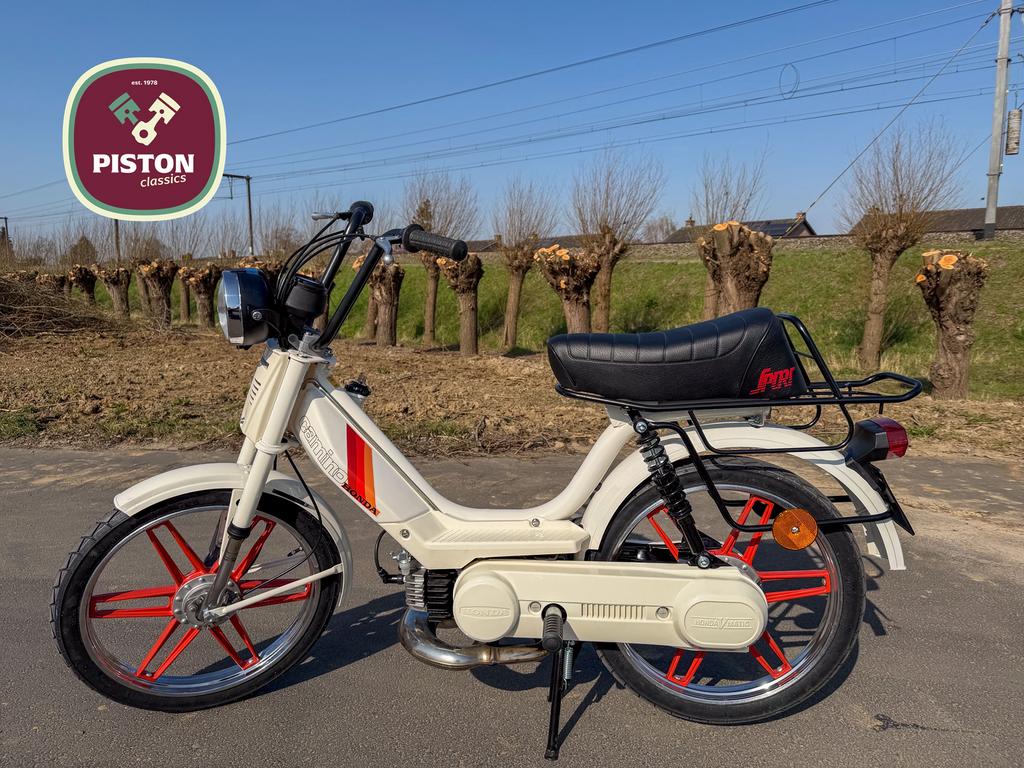 Honda Camino Créme sport - B klasse, Motoren, Overige Motoren, Ophalen