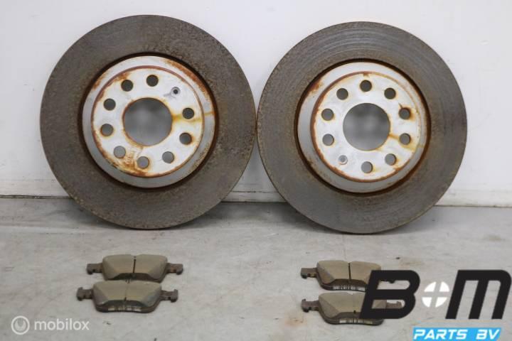 Set remschijven + blokken achterzijde VW Golf 7 GTI, Auto-onderdelen, Remmen en Aandrijving, Gebruikt
