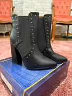 Bottines Sergio Todzi noires cloutées neuves, Zwart, Lage of Enkellaarzen, Nieuw, Ophalen of Verzenden