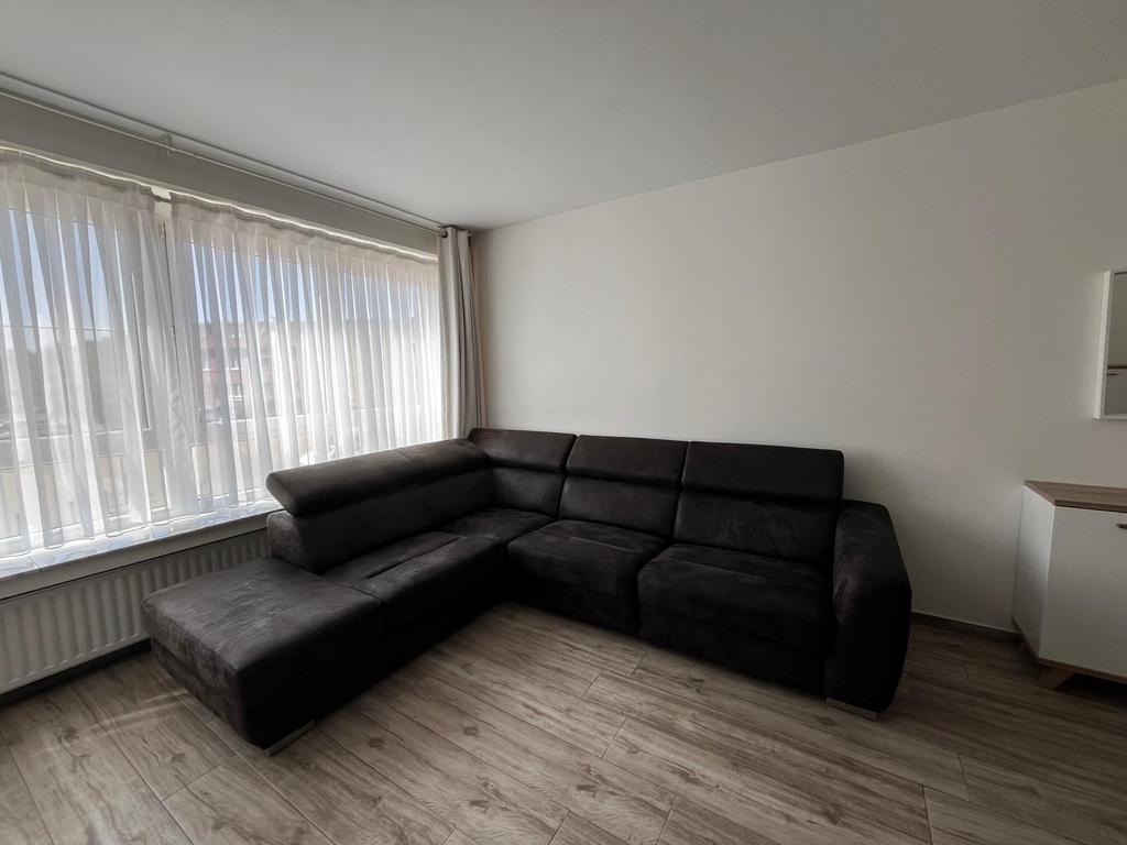 L-vormige fauteuilbank (waarde 4000€) Vastiau Godeau, Ophalen