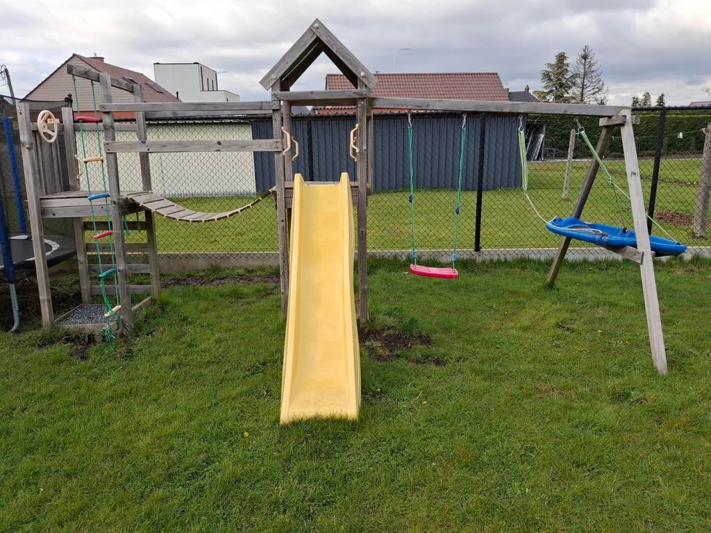 Houten speeltuig, Ophalen, Loopbrug