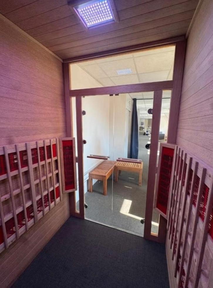 Te koop: Healthmate therapeutische infrarood sportcabine, Sports & Fitness, Sports & Fitness Autre, Neuf, Enlèvement
