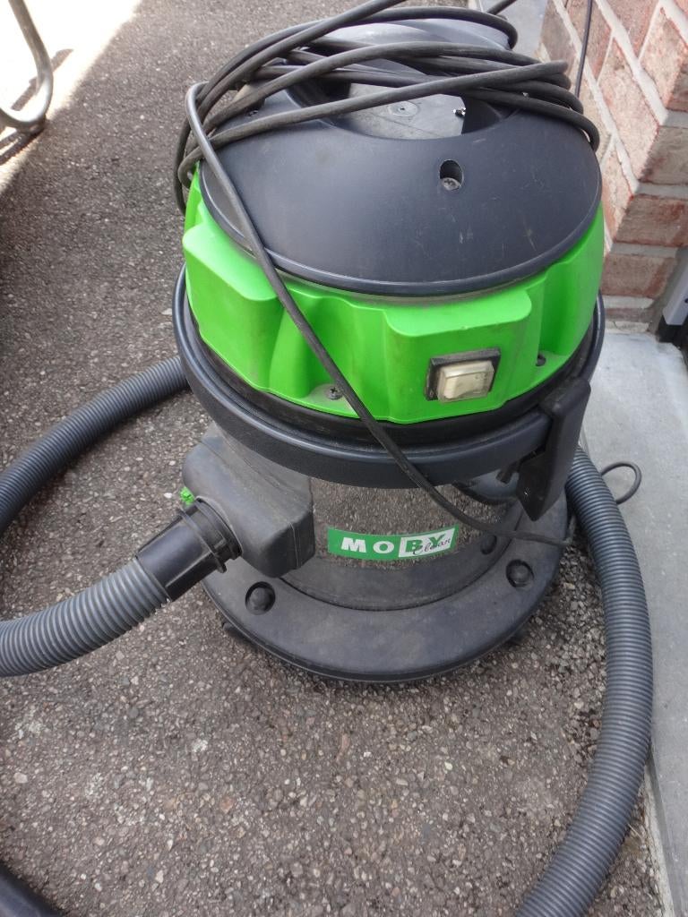 Aspirateurs, 1600 à 2000 watts, Aspirateur, Sac à poussière, Enlèvement