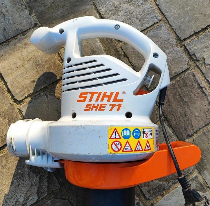 Souffleur/Aspirateur de feuilles Stihl SHE71(électrique), Jardin & Terrasse, Souffleurs de feuilles, Utilisé, Porté à la main
