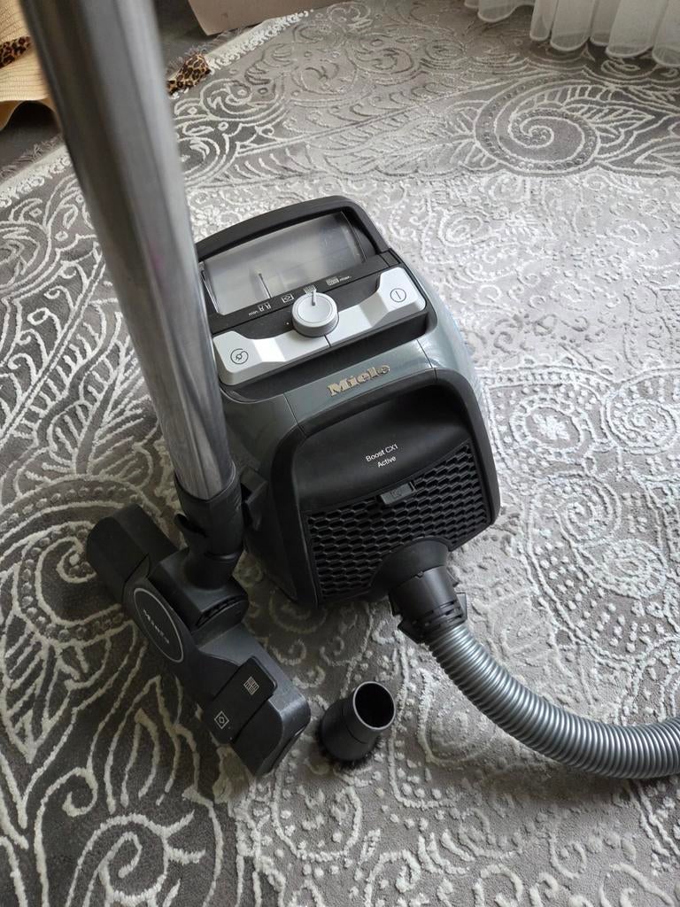 Stofzuiger miele boost cx1 active., Stofzuiger, Ophalen of Verzenden, Zo goed als nieuw, Minder dan 1200 watt