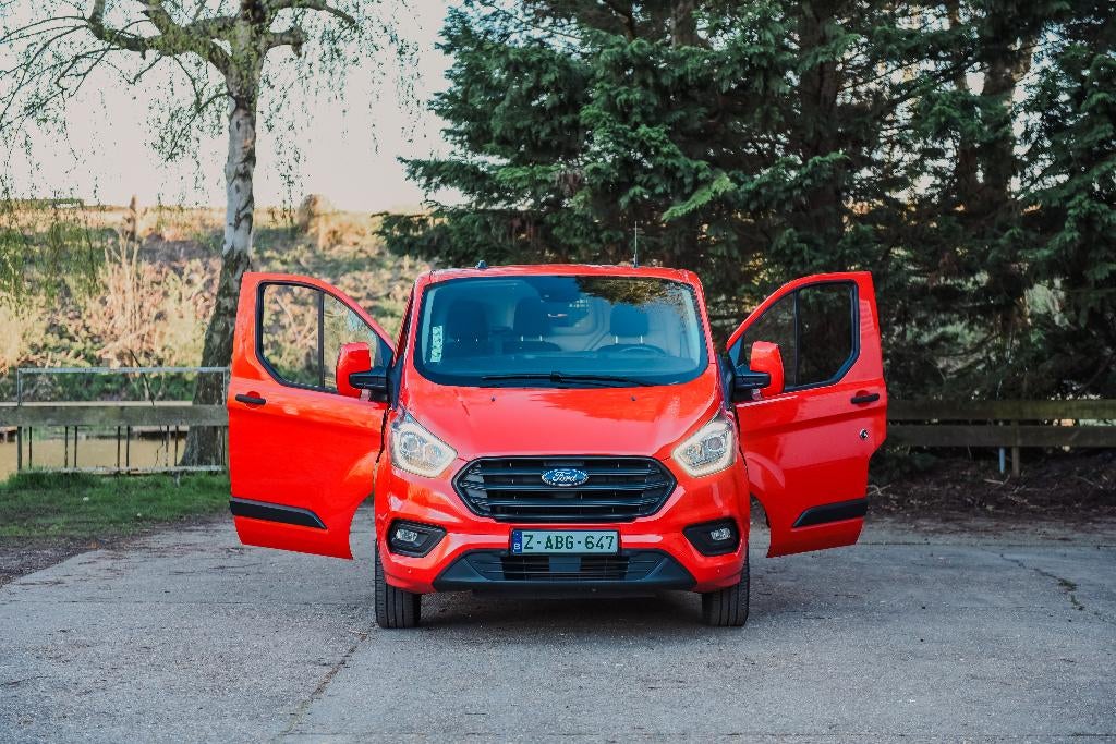 Ford Transit Custom 2021 | 3 ZIT | CAMERA | TREKHAAK | AIRCO, Auto's, Voorwielaandrijving, Stof, Particulier, 6 deurs