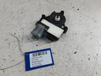 MOTEUR LEVE VITRE ELECTRIQUE ARRIÈRE DROIT Audi (5Q0959408), Autos : Pièces & Accessoires, Mevr. I. Hauben, Audi, Utilisé, Arrière