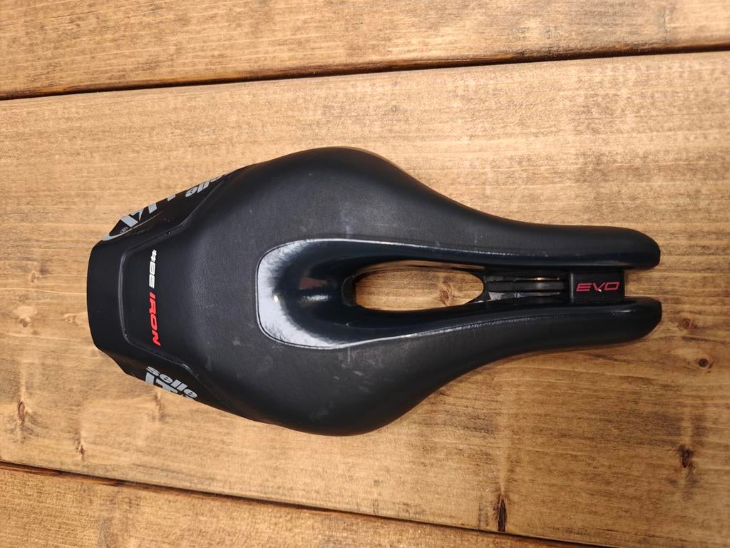 Selle Italia iron Evo tijdritzadel met Carbon rails, Sport en Fitness, Ophalen of Verzenden
