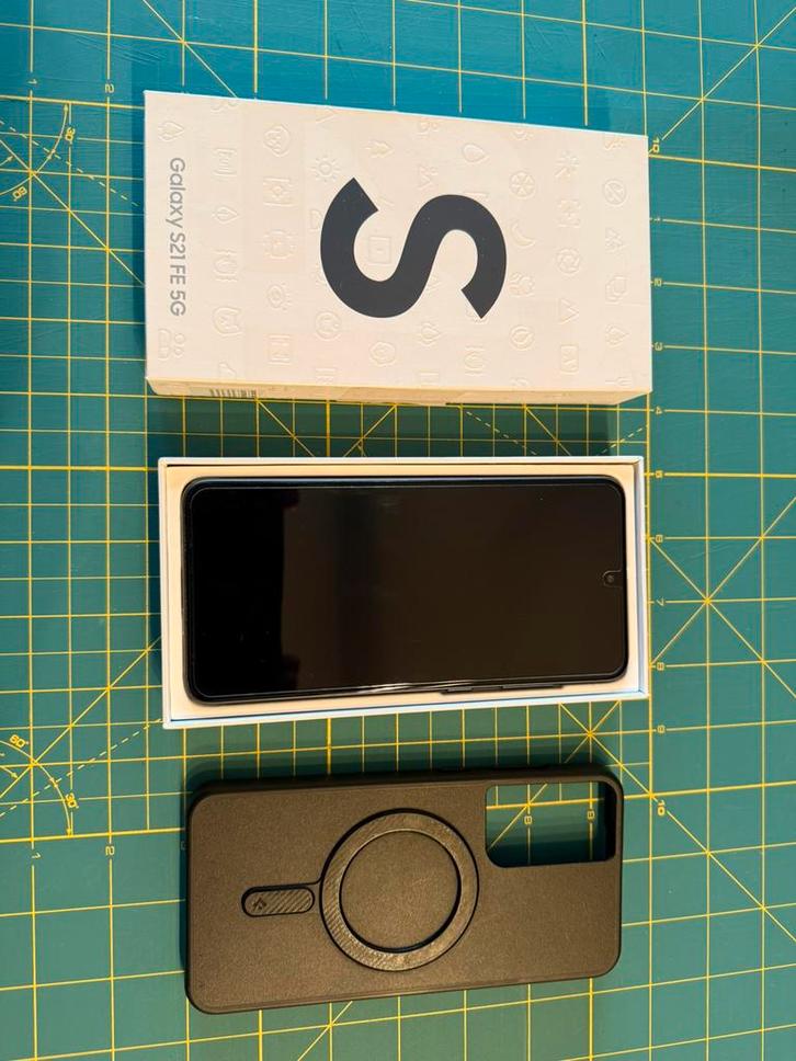 Samsung Galaxy S21 FE 5G + Diverse Gratis Accessoires, Telecommunicatie, Mobiele telefoons | Samsung, Zo goed als nieuw, Galaxy S21