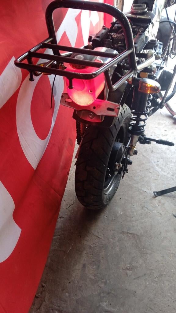 HONDA DAX 125 cc moteur tournant perdu papiers+ pièces, Particulier