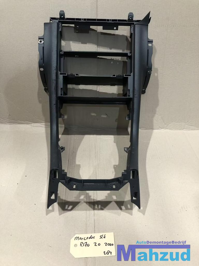Mercedes SLK R170 Middenconsole radio frame 1706800952 UK en, Gebruikt, Mercedes-Benz AG, Mercedes-Benz, Mercedesstrasse 120
70372  Stuttgart, DE