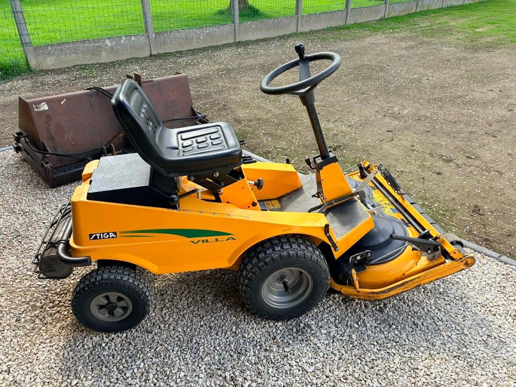 Stiga Villa frontmaaier met 12.5 pk motor, Tuin en Terras, Zitmaaiers, Gebruikt, Minder dan 90 cm, Mulchfunctie, Versnellingen