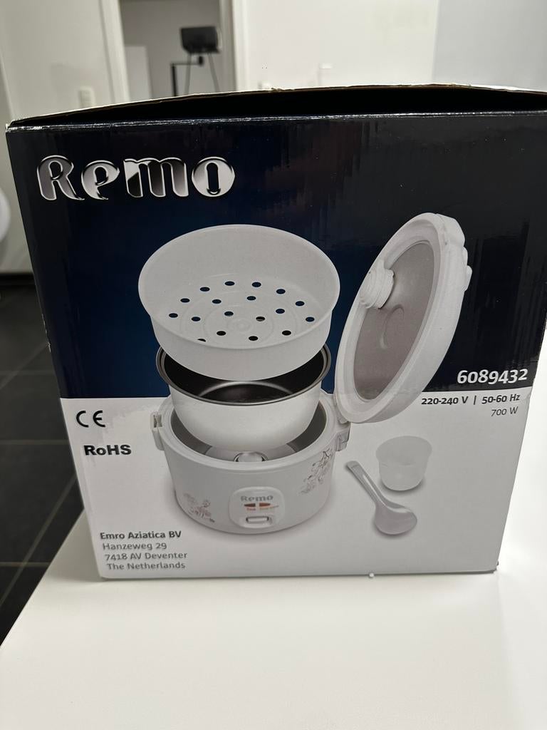 Remo Luxury rijstkoker 1,8L 700W, Ophalen, Zo goed als nieuw
