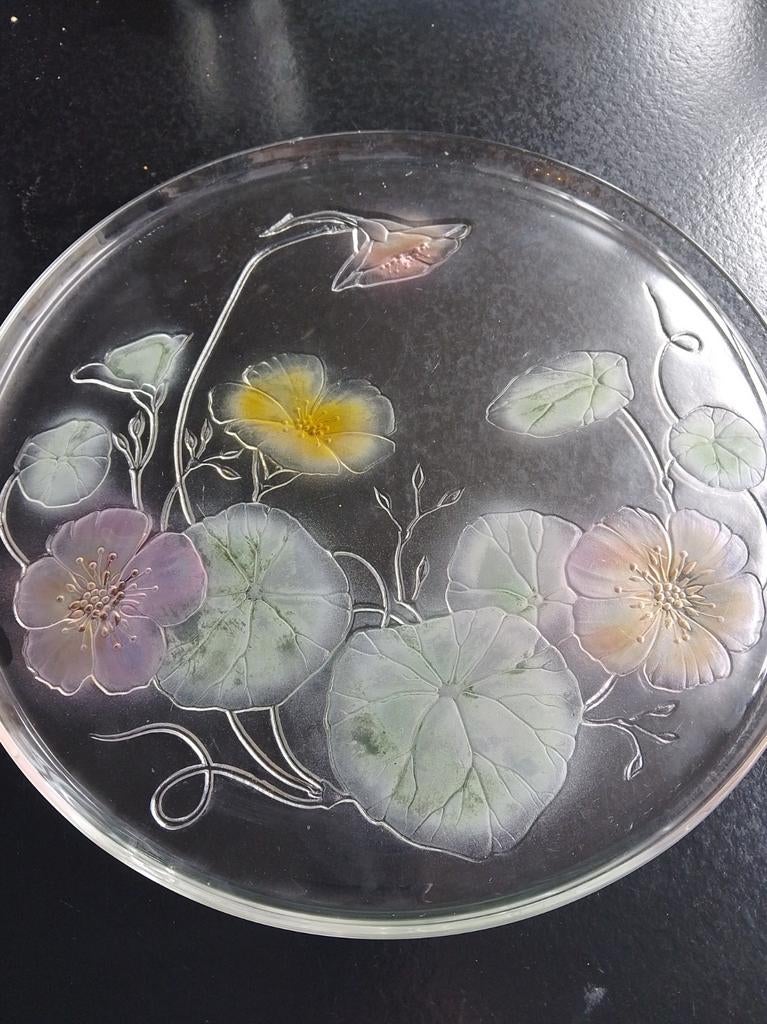 2 assiettes à gâteau style art nouveau., Enlèvement, Verre