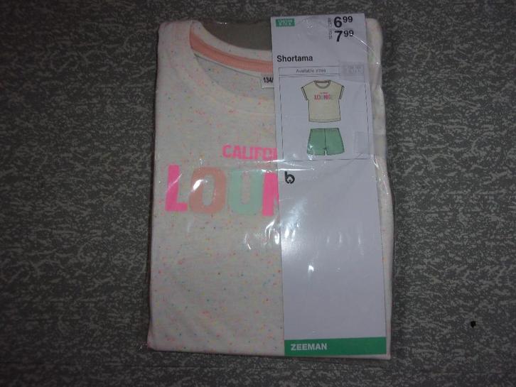 SPLINTERNIEUWE meisjes pyjama. Maat 134-140, Kinderen en Baby's, Kinderkleding | Maat 134, Nieuw, Meisje, Nacht- of Onderkleding
