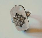 AVON : belle bague élégante, Neuf, Enlèvement ou Envoi, Femme, Argent