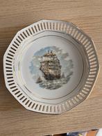 Assiette décorative creuse ajourée - poreclaine de Bavière, Enlèvement