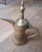 Traditionele Arabische koffiepot - Dallah, Antiek en Kunst, Ophalen of Verzenden, Koper
