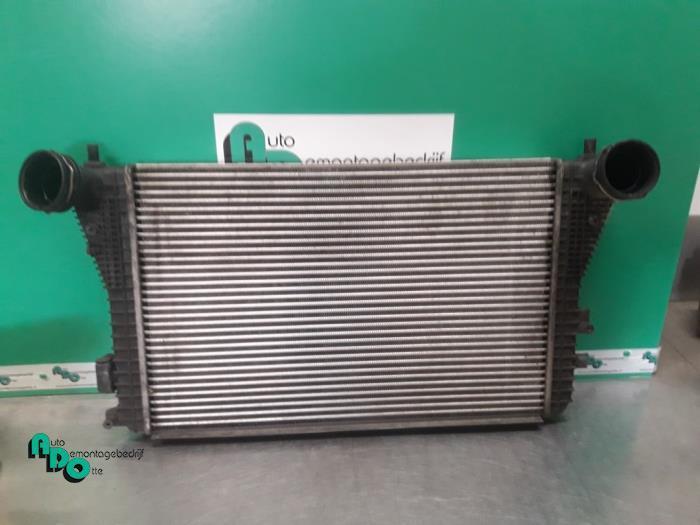 Intercooler d'un Volkswagen Jetta (Jetta 05-), Autos : Pièces & Accessoires, Climatisation & Chauffage, Volkswagen, Utilisé, 3 mois de garantie
