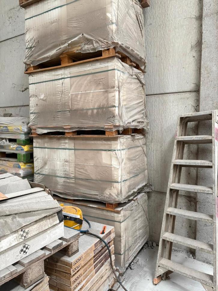 172,8 m² tegels, Doe-het-zelf en Bouw, Tegels, Nieuw, Vloertegels, Keramiek, 60 cm of meer, 60 cm of meer, 10 m² of meer, Ophalen