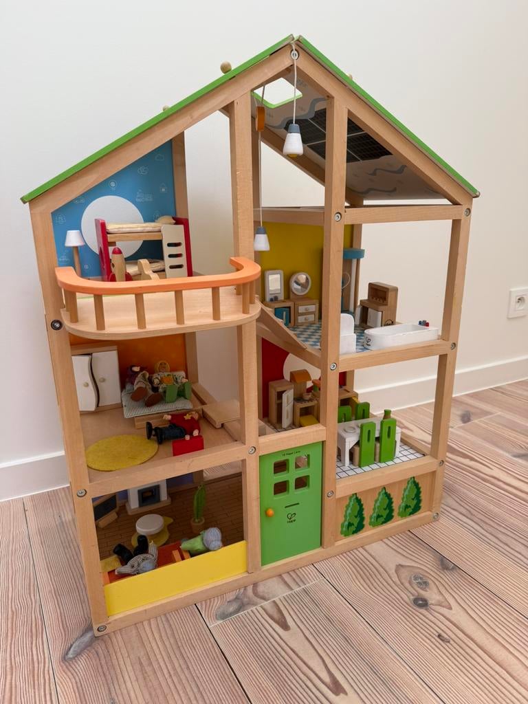 Houten Poppenhuis Djeco met vele toebehoren, Enlèvement, Utilisé, Maison de poupées