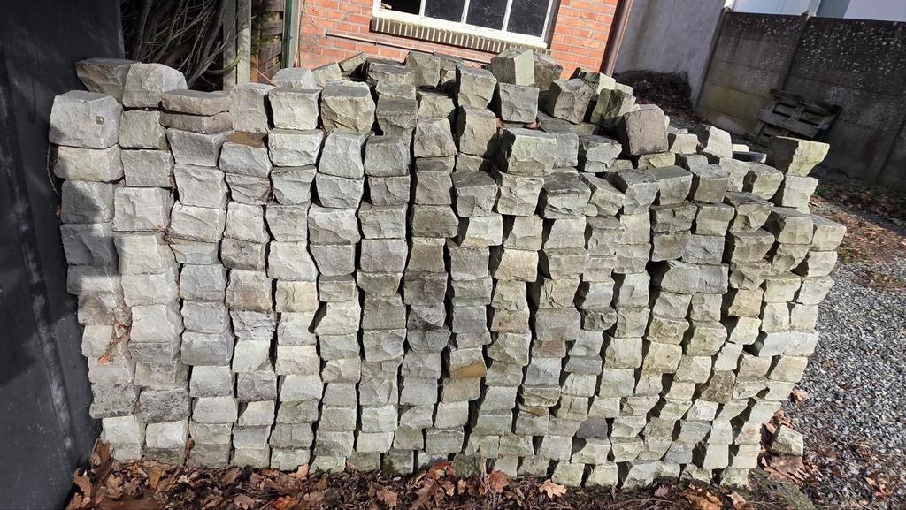 Kasseien (kinderkopjes) 23 m² (prijs in beschrijving), Ophalen