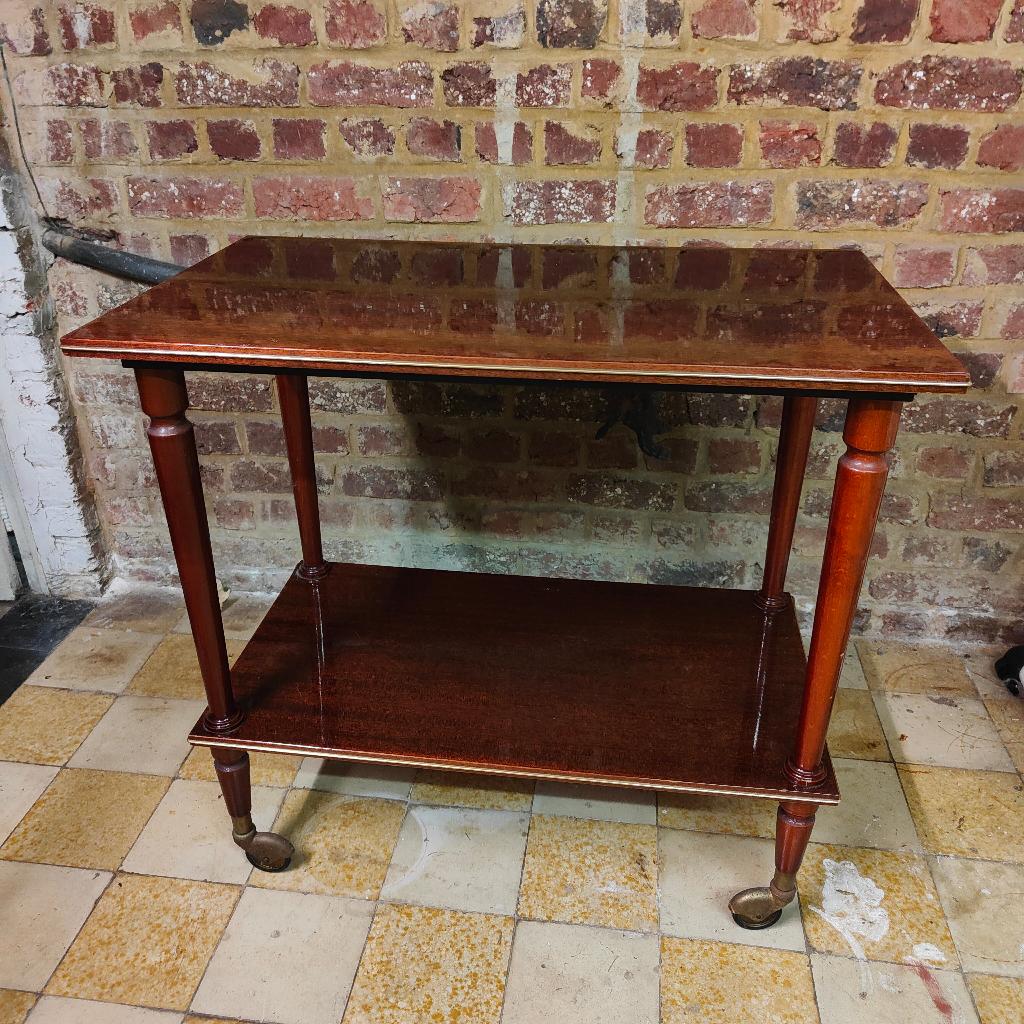 Desserte table roulante en acajou laqué et laiton, Antiek en Kunst, Antiek | Meubels | Tafels, Ophalen
