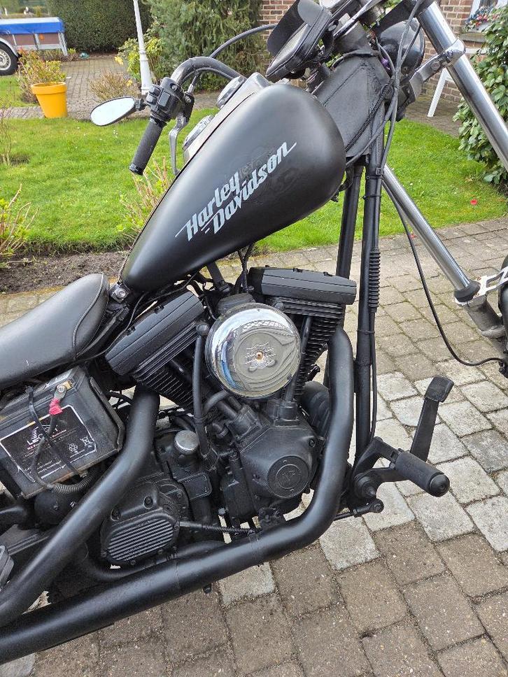 Nette zwarte klassieke dyna chopper. Zie foto's, Motoren, Motoren | Harley-Davidson, Particulier, Chopper, meer dan 35 kW, 2 cilinders