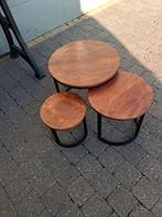 Bijzet tafeltjes  geen coerierdiensten, Ophalen