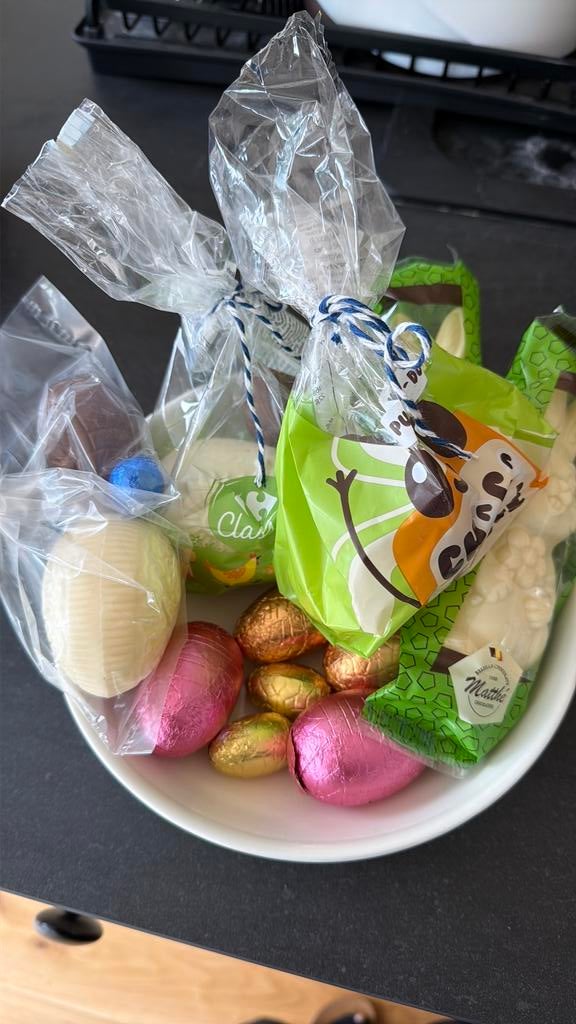 Chocolade Paasei, Ophalen, Nieuw