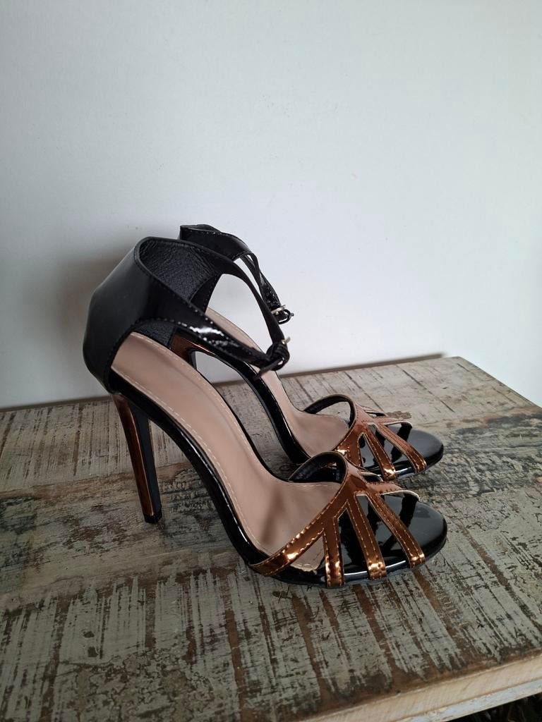 Damesschoen, Ophalen