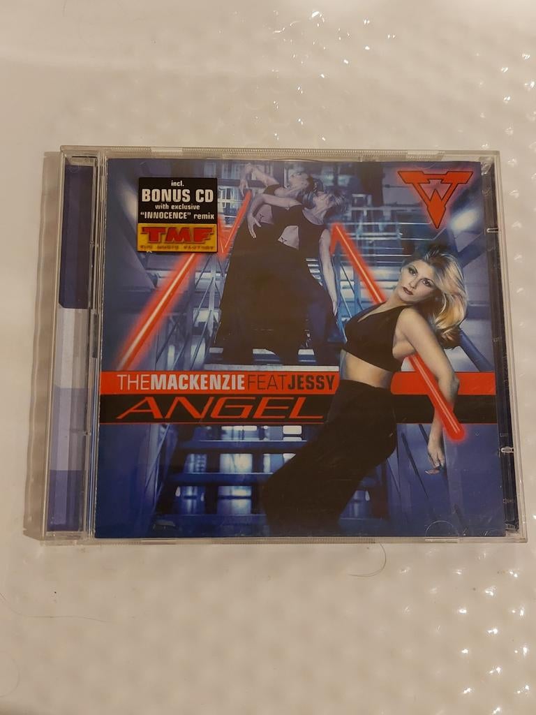 THE MACKENZIE Feat JESSY - ANGEL, Envoi