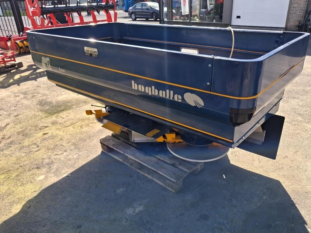 Bogballe kunstmeststrooier, Ophalen, Gewasbescherming en Bemesting