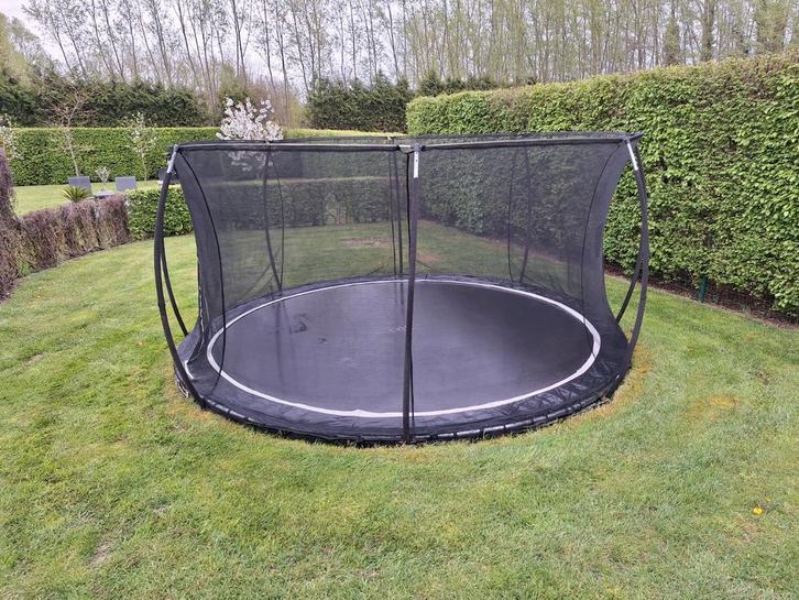 Mooie grote inground trampoline, Kinderen en Baby's, Speelgoed | Buiten | Trampolines, Ophalen