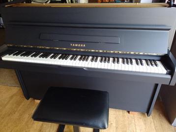 Yamaha piano zwart mat  108 cm beschikbaar voor biedingen
