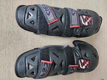 ACERBIS knee guard profile 2.0 scheenbeschermers motorcross beschikbaar voor biedingen