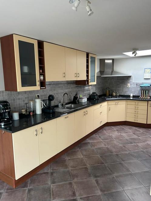 Volledige keuken inclusief apparatuur, Huis en Inrichting, Keuken | Complete keukens, Gebruikt, Dubbelwandige keuken, Graniet of Steen