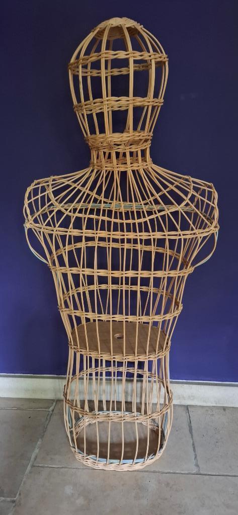 Vintage rieten paspop /torso - shop display mannequin, Antiek en Kunst, Curiosa en Brocante, Ophalen