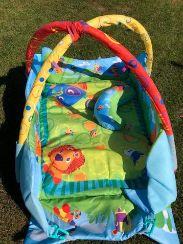 Speelkussen beschikbaar voor biedingen