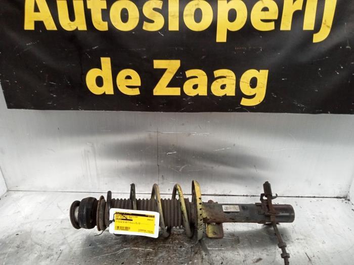 Schokdemperpoot rechts-voor van een Seat Ibiza, Auto-onderdelen, Ophanging en Onderstel, Seat, Gebruikt, 3 maanden garantie, Ophalen of Verzenden