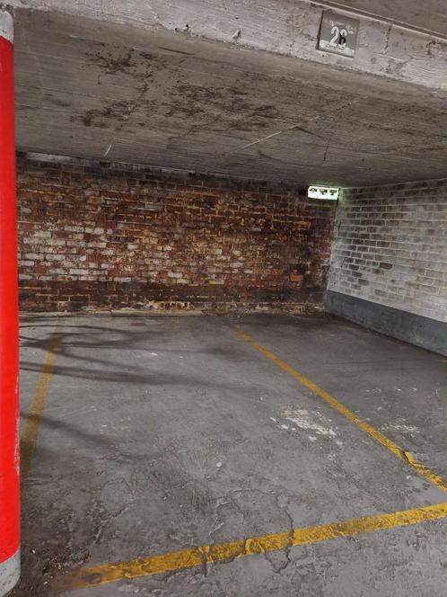 Garagestaanplaats te huur in Lier centrum, Immo, Garages en Parkeerplaatsen, Provincie Antwerpen