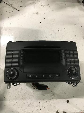 Mercedes A klasse 2.0cdi 2006 Radio Navigatie Cd speler beschikbaar voor biedingen