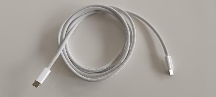 originele Apple USB‑C-oplaadkabel 240 W (2 m) (nieuwstaat), Computers en Software, Pc- en Netwerkkabels, Zo goed als nieuw, Ophalen of Verzenden