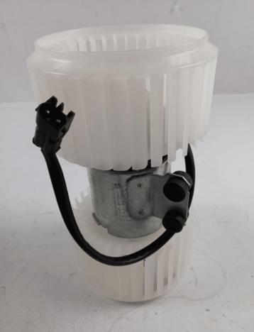 Kachelmotor origineel BMW 5 / X5 serie E39 E53 64118 beschikbaar voor biedingen