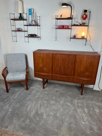 E.W. Bach Danish Teak Sideboard beschikbaar voor biedingen