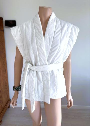 Garconne - witte gewatteerde mouwloze vest S/M beschikbaar voor biedingen