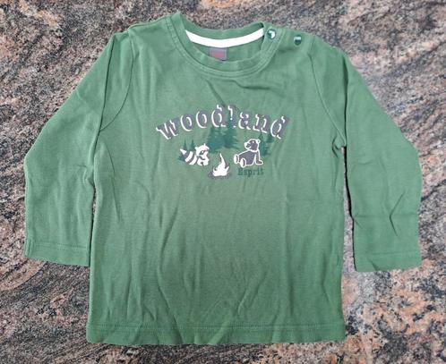 Mt 92 Groene T-shirt lange mouwen woodland, Kinderen en Baby's, Kinderkleding | Maat 92, Zo goed als nieuw, Jongen, Shirt of Longsleeve