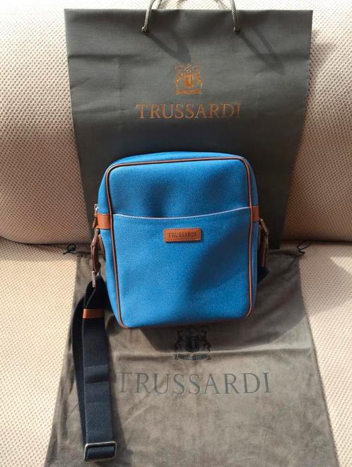TRUSSARDI Sac Homme - Men Shoulder Messenger Bag - Italy, Handtassen en Accessoires, Tassen | Schoudertassen, Zo goed als nieuw