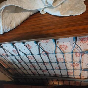 gratis toeplooibaar bed beschikbaar voor biedingen